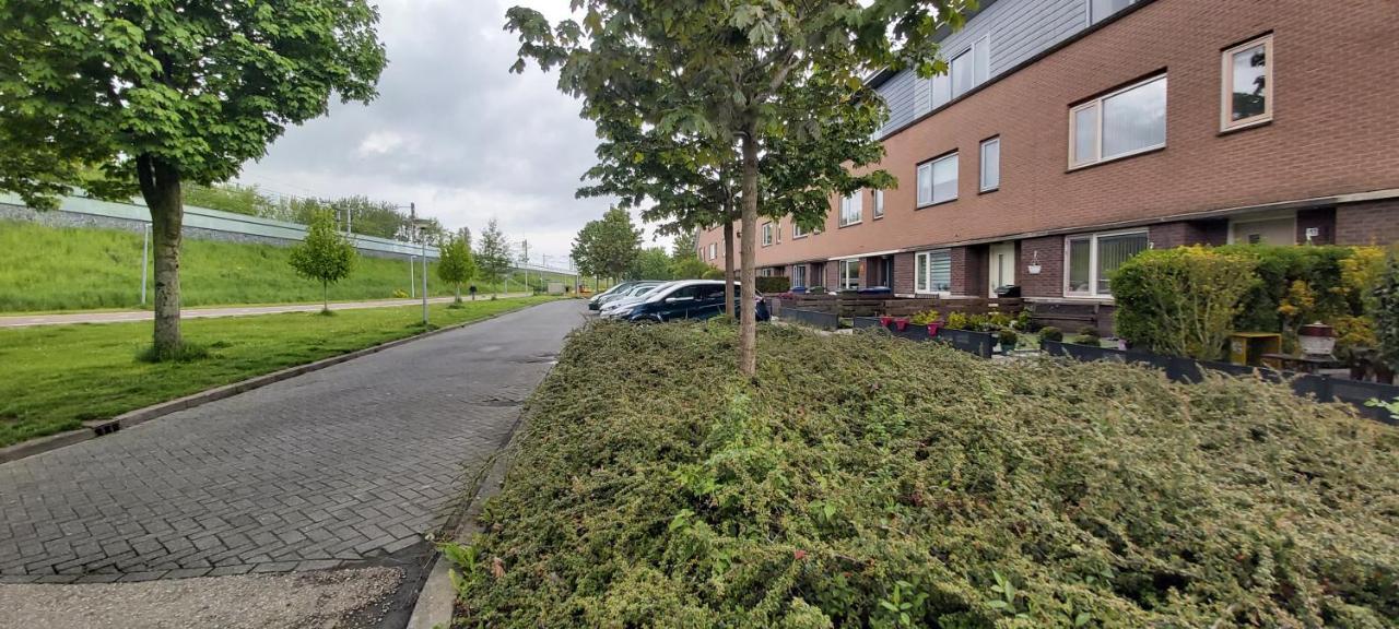 Spacious Room With Free Parking Almere Exterior foto